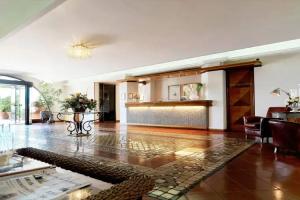 Relais Santa Chiara Hotel, Сан-Джиминьяно