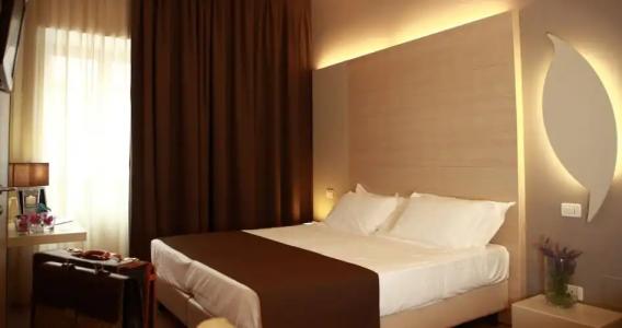 Colonne - Alihotels - 55