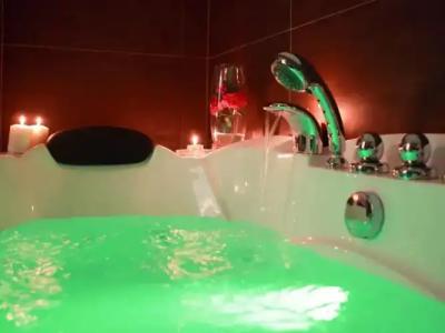 Colonne - Alihotels - 40