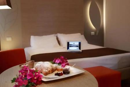 Colonne - Alihotels - 69