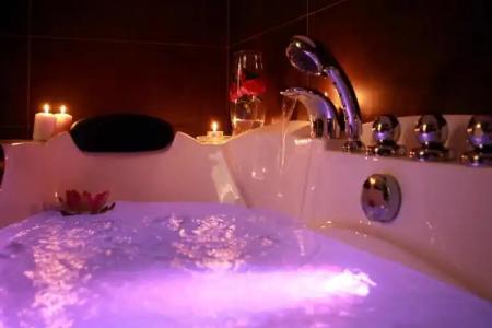 Colonne - Alihotels - 70