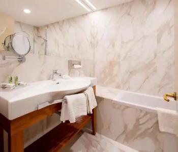 Best Western Nazionale - 57