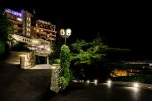 Hotel «Vis à Vis», Сестри-Леванте