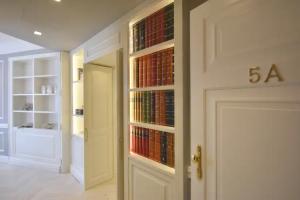 Hotel «Vis à Vis», Сестри-Леванте