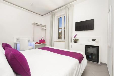 Tasso Suites & Spa - 33