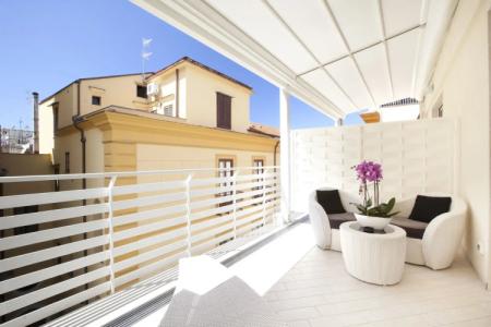 Tasso Suites & Spa - 12