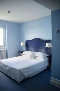 Riviera & Maximilian's - 78