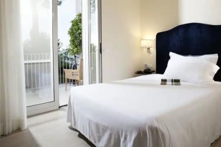 Riviera & Maximilian's - 60