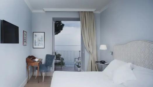 Riviera & Maximilian's - 61