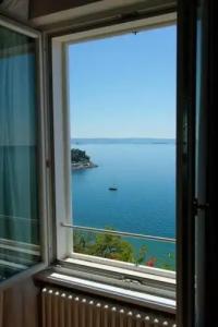 Riviera & Maximilian's - 44