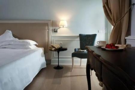 Riviera & Maximilian's - 52