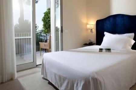 Riviera & Maximilian's - 31