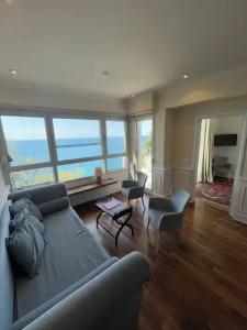 Riviera & Maximilian's - 64