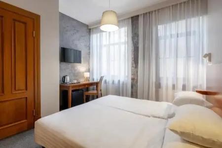 Rixwell Terrace Design with FREE Parking - 80