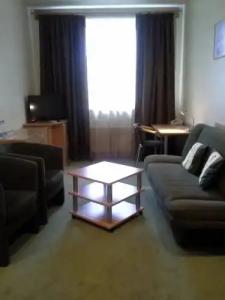 Sky High Airport 200 meters from the terminal - 59