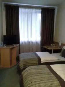 Sky High Airport 200 meters from the terminal - 46