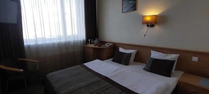 Sky High Airport 200 meters from the terminal - 26