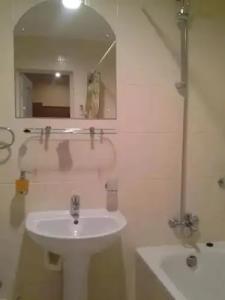 Sky High Airport 200 meters from the terminal - 54