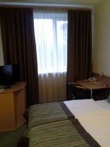 Sky High Airport 200 meters from the terminal - 32