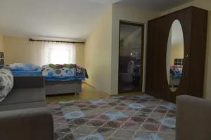 Cam Hotel & Restaurant 2, Узунгёль