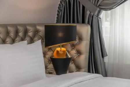 Royal Boutique Vilnius Gates of Dawn - 92