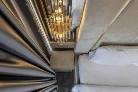 Royal Boutique Vilnius Gates of Dawn - 75