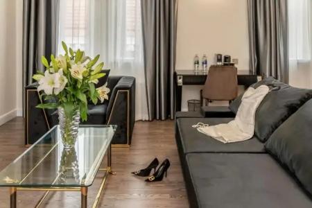 Royal Boutique Vilnius Gates of Dawn - 111