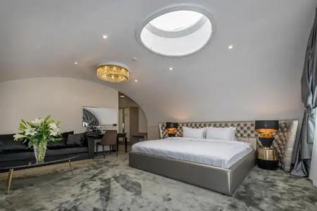 Royal Boutique Vilnius Gates of Dawn - 82