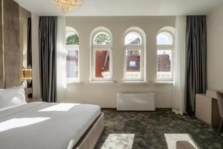 Royal Boutique Vilnius Gates of Dawn - 49