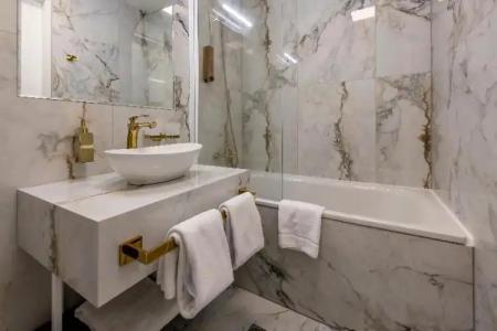 Royal Boutique Vilnius Gates of Dawn - 79