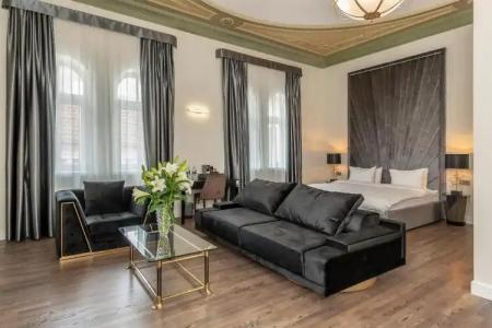 Royal Boutique Vilnius Gates of Dawn - 104