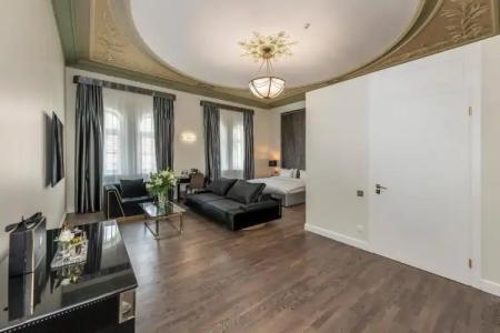 Royal Boutique Vilnius Gates of Dawn - 5