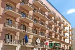 Отель «The Windsor», Слима