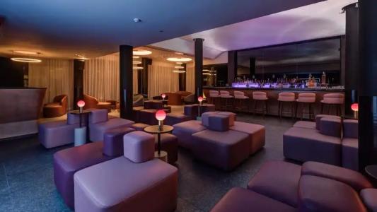 AX Seashells Resort - 37