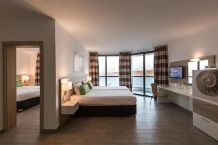 AX Seashells Resort - 14