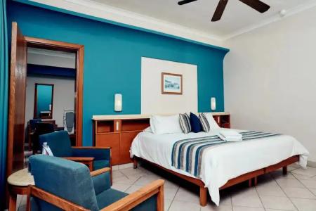 Paradise Bay Resort - 9