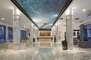 Hotel «Baia Azul», Фуншал