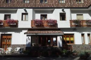 Hotel «Abruzzo», Пинето