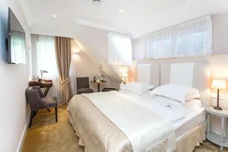 Lesar Angel - Member of Hips - 70