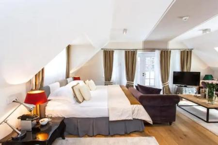 Lesar Angel - Member of Hips - 100