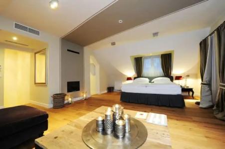 Lesar Angel - Member of Hips - 40