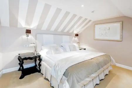 Lesar Angel - Member of Hips - 74