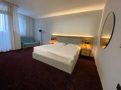 Habakuk Wellness - 3