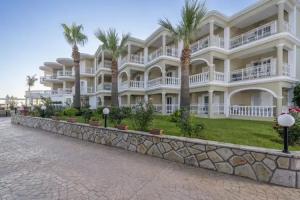 Arkadia Hotel, Кипсели
