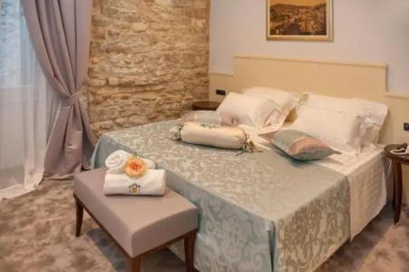 Heritage Antique Split - 1