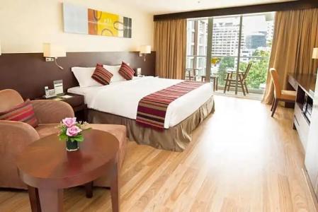 Lohas Residences Sukhumvit - 184