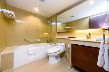 Lohas Residences Sukhumvit - 111