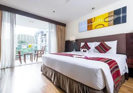 Lohas Residences Sukhumvit - 181