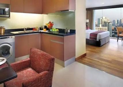 Lohas Residences Sukhumvit - 168