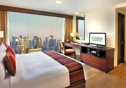 Lohas Residences Sukhumvit - 167